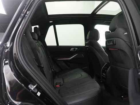 Used 2019 BMW X5 xDrive40i w/ Convenience Package image 12