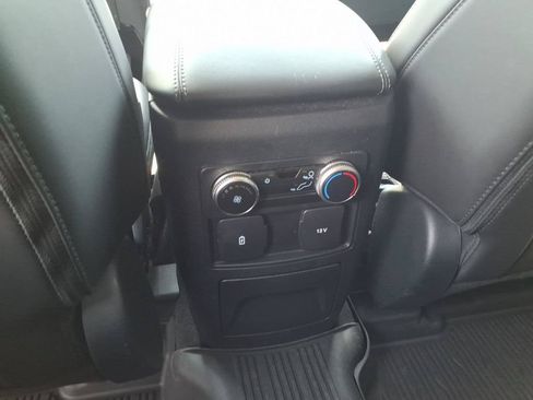 Used 2023 Ford Explorer XLT w/ Equipment Group 202A AWD/4WD image 13