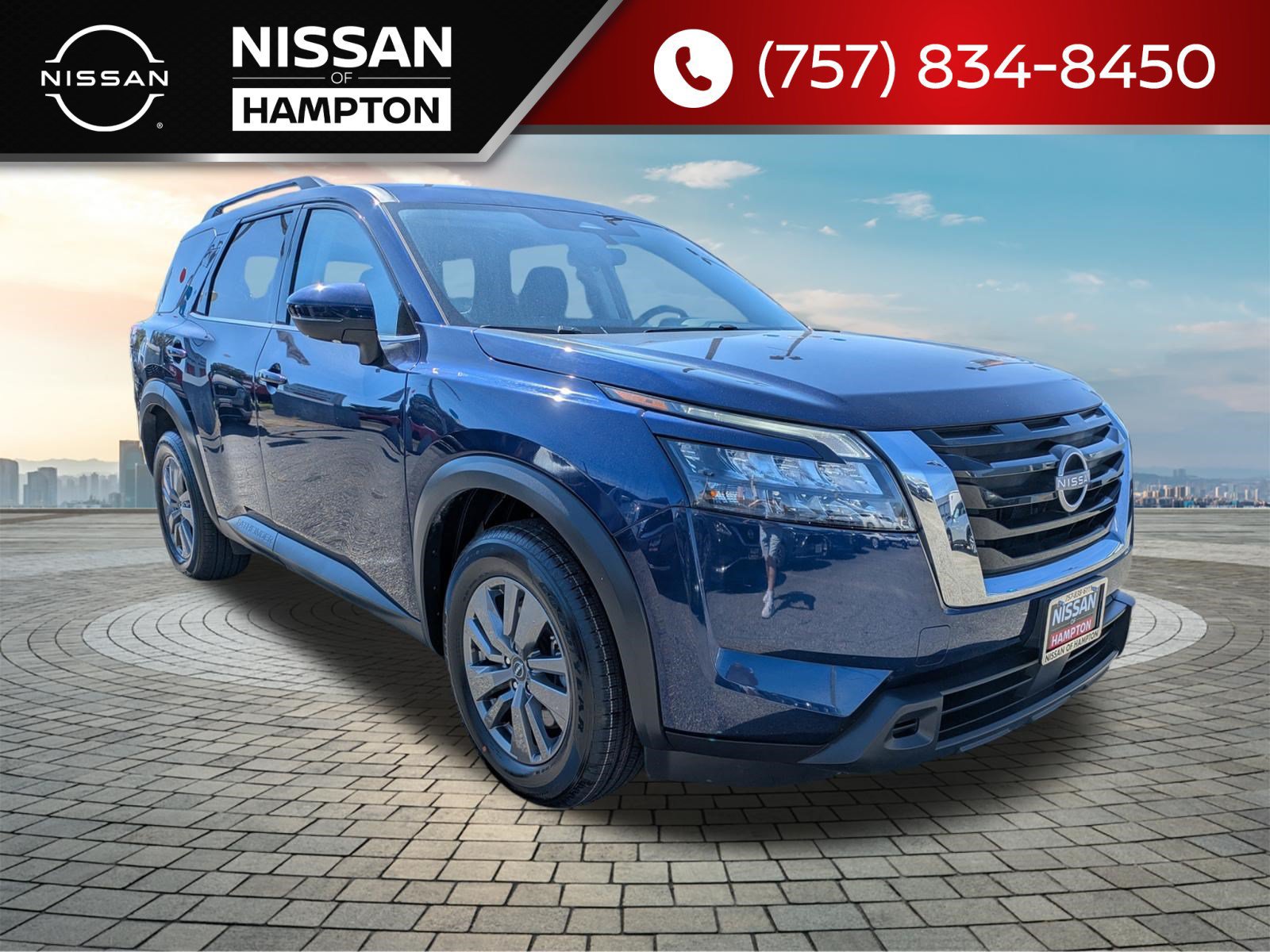 Certified 2024 Nissan Pathfinder SV FWD image 1