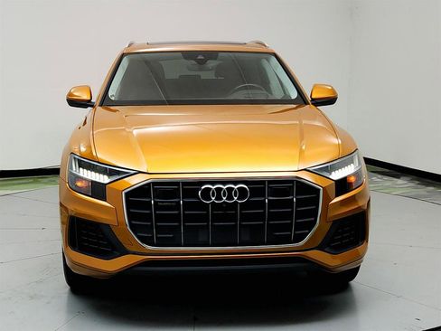 Used 2019 Audi Q8 Prestige w/ Luxury Package image 2
