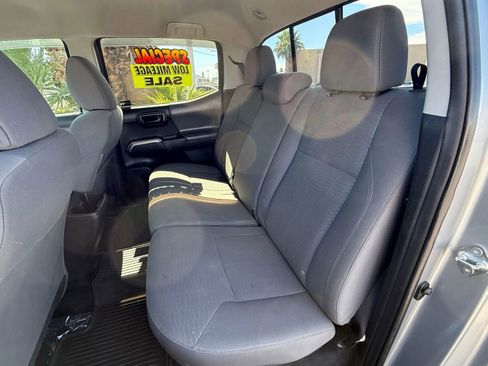 Used 2016 Toyota Tacoma SR5 w/ SR5 Appearance Package (SN) image 16