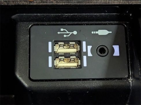 Used 2020 Lexus GX 460 Luxury w/ Accessory Package image 17