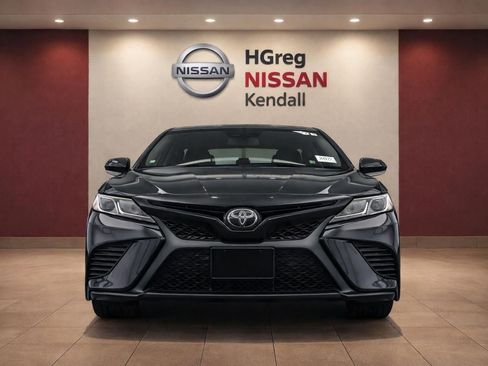 Used 2020 Toyota Camry SE image 5