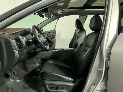 Used 2023 Nissan Rogue SV w/ SV Premium B Package AWD/4WD image 21