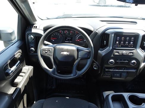 Used 2025 Chevrolet Silverado 2500 W/T AWD/4WD image 37