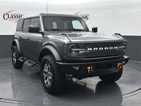 Used 2024 Ford Bronco Badlands image 5