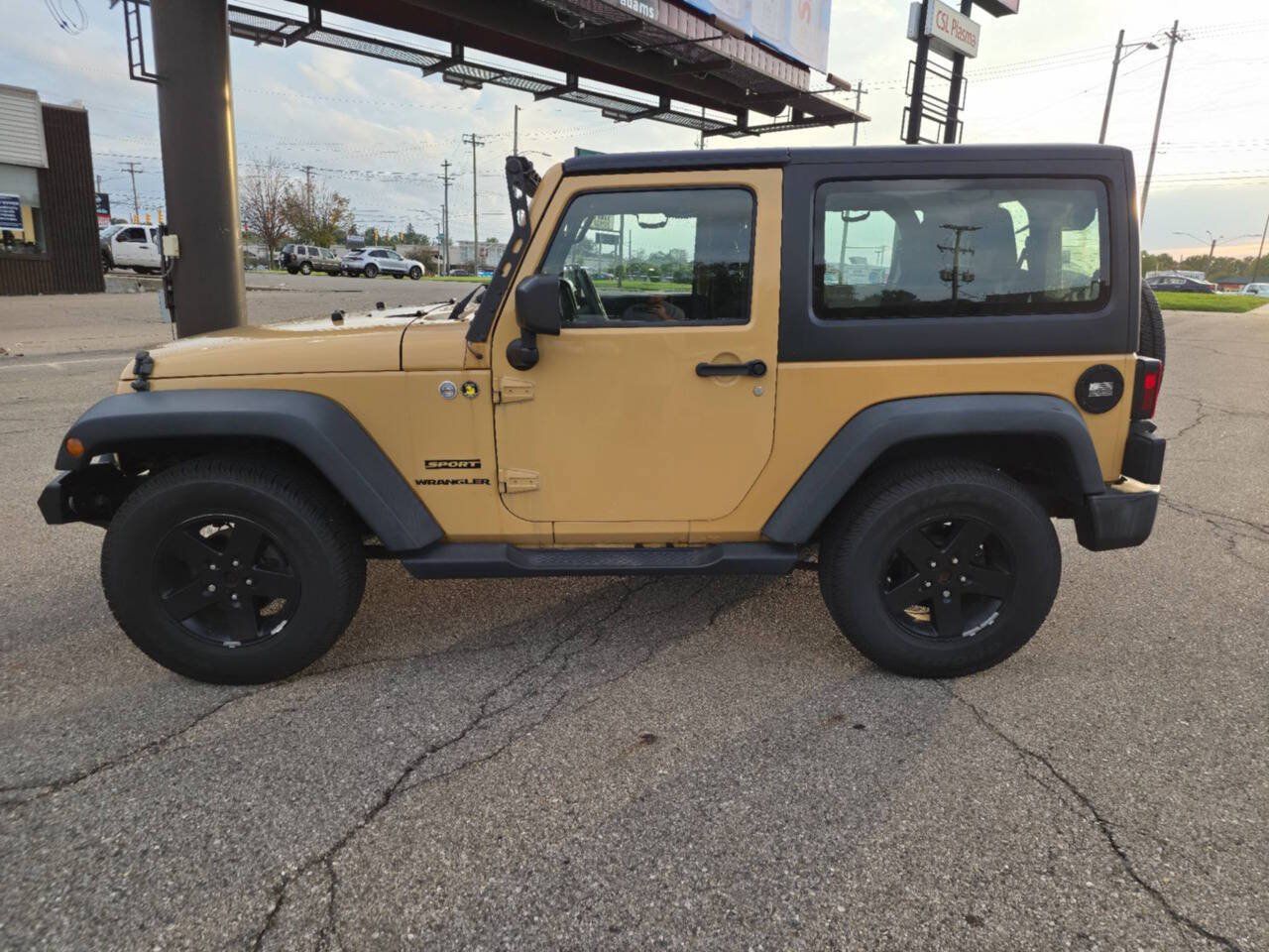 Used 2014 Jeep Wrangler Sport AWD/4WD image 7