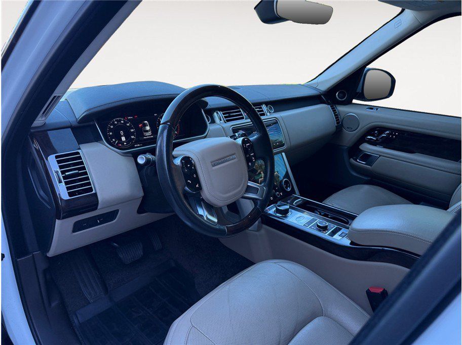 Used 2018 Land Rover Range Rover HSE AWD/4WD image 10