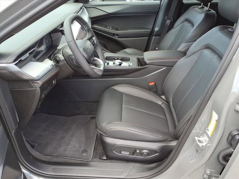 New 2026 Jeep Cherokee Limited image 11