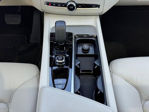 Certified 2023 Volvo XC60 T8 Plus w/ Climate Package AWD/4WD image 14