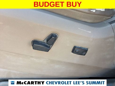Used 2012 Chrysler Town & Country Limited w/ Luxury Group image 57