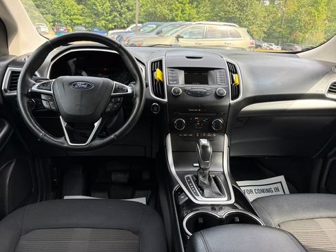 Used 2018 Ford Edge SEL AWD/4WD image 15