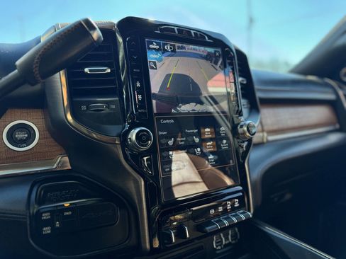 Used 2019 RAM 2500 Limited image 36