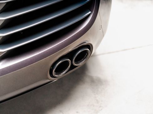 Used 2011 Audi R8 V8 image 35