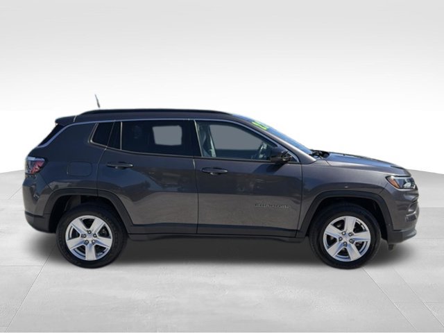 Used 2022 Jeep Compass Latitude w/ Convenience Group AWD/4WD image 6