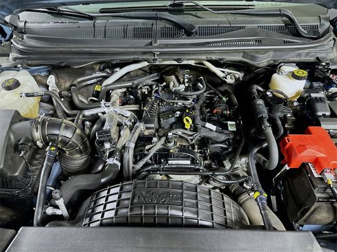 Used 2023 Ford Ranger XLT w/ Equipment Group 301A Mid image 9