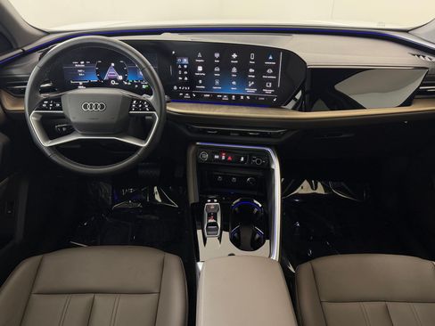 Used 2025 Audi Q5 Premium w/ Convenience Package AWD/4WD image 14