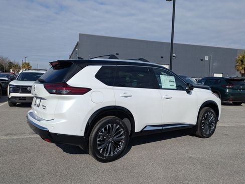 New 2026 Nissan Rogue Platinum w/ Platinum Premium Package AWD/4WD image 4