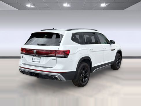 New 2026 Volkswagen Atlas Peak Edition AWD/4WD image 8