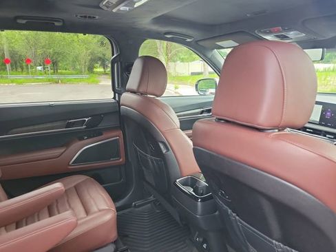 Used 2024 Kia Telluride SX Prestige AWD/4WD image 34