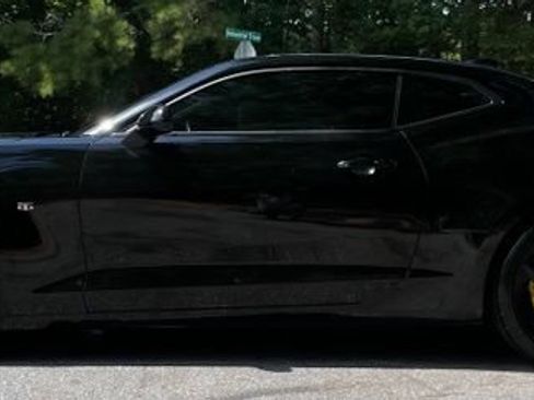 Used 2023 Chevrolet Camaro SS RWD image 4