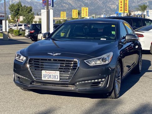 Used 2017 Genesis G90 3.3T Premium image 8