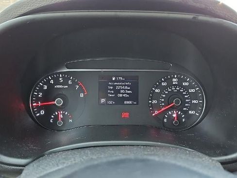 Used 2021 Kia Soul LX FWD image 28