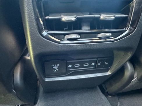 Used 2026 Jeep Grand Cherokee Limited AWD/4WD image 14