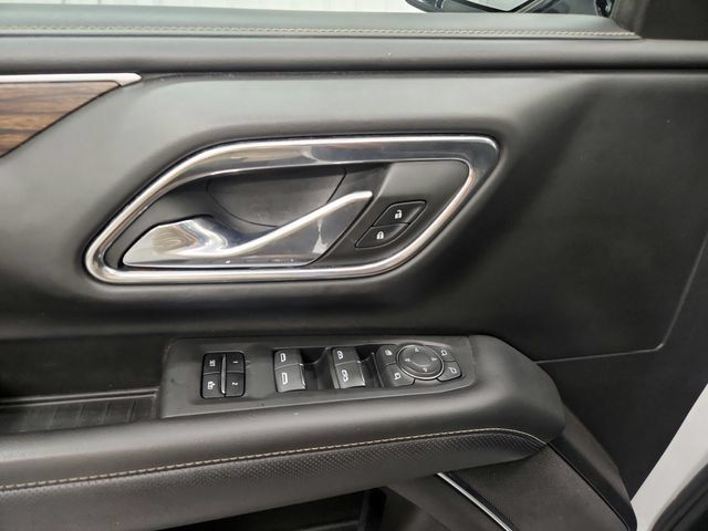 Used 2023 Chevrolet Suburban Premier RWD image 16