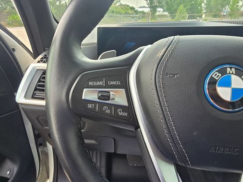 Used 2024 BMW X5 xDrive50e AWD/4WD image 29