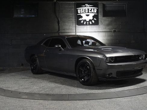Used 2018 Dodge Challenger R/T w/ Blacktop Package RWD image 14
