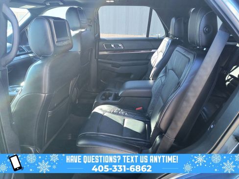 Used 2018 Ford Explorer Platinum image 17