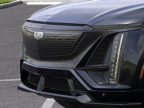 New 2026 Cadillac Lyriq V w/ LPO, Floor Liner Package AWD/4WD image 14