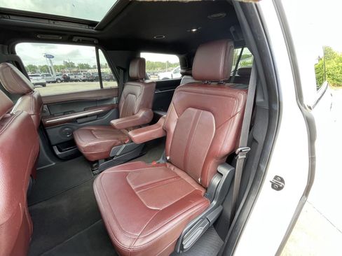 Used 2023 Ford Expedition Limited RWD image 39