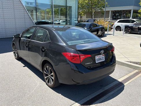 Used 2018 Toyota Corolla XSE FWD image 6