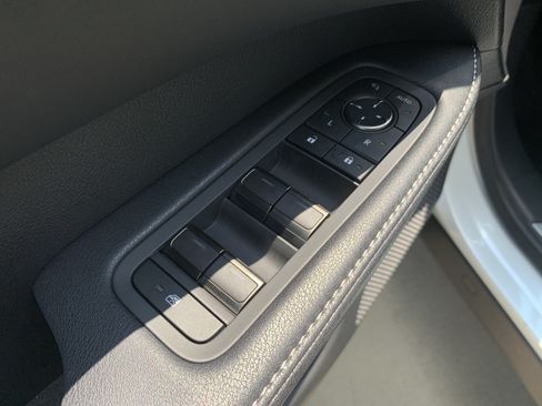 Used 2025 Lexus RX 350 Premium w/ Accessory Package (Z1) FWD image 15