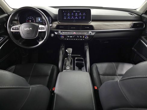Used 2022 Kia Telluride EX w/ EX Premium Package image 23