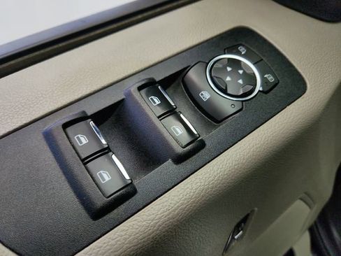 Used 2019 Ford F150 XLT w/ Equipment Group 302A Luxury AWD/4WD image 19