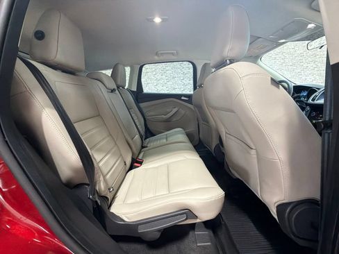 Used 2019 Ford Escape SEL FWD image 10