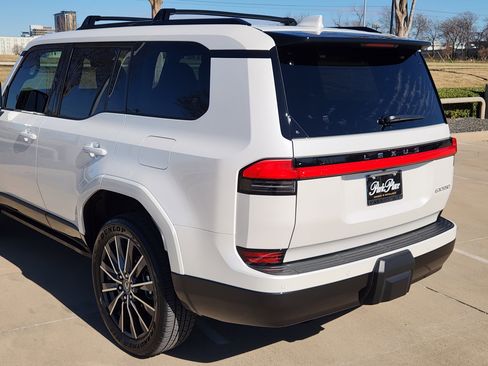 Certified 2025 Lexus GX 550 Luxury Plus Package image 11