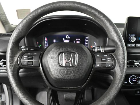 Used 2024 Honda Accord EX image 19