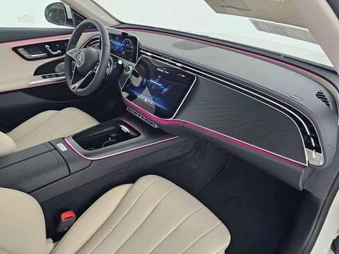 New 2025 Mercedes-Benz E 350 Sedan image 11