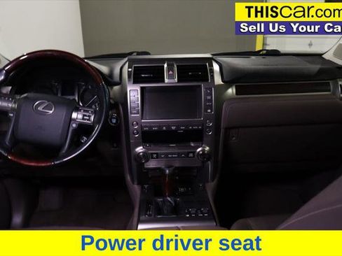 Used 2017 Lexus GX 460 image 18