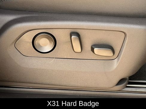 New 2026 GMC Sierra 1500 SLT image 26