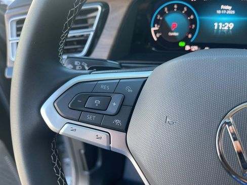 New 2026 Volkswagen Atlas SE image 19