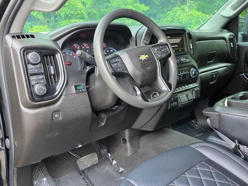 Used 2024 Chevrolet Silverado 2500 Custom w/ Custom Value Package AWD/4WD image 13