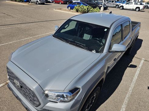 Used 2021 Toyota Tacoma TRD Off-Road w/ Technology Package image 17