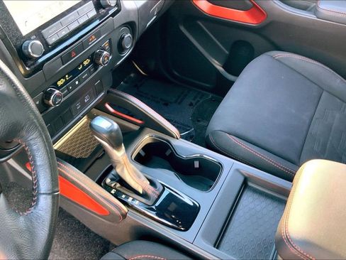 Used 2022 Nissan Frontier PRO-4X w/ Off-Road Protection Package image 13