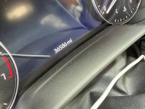 Used 2023 Buick Envision Essence w/ Sport Touring Package image 4