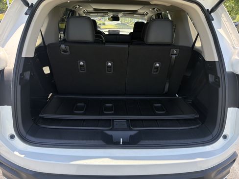 Certified 2025 Honda Pilot Elite image 30